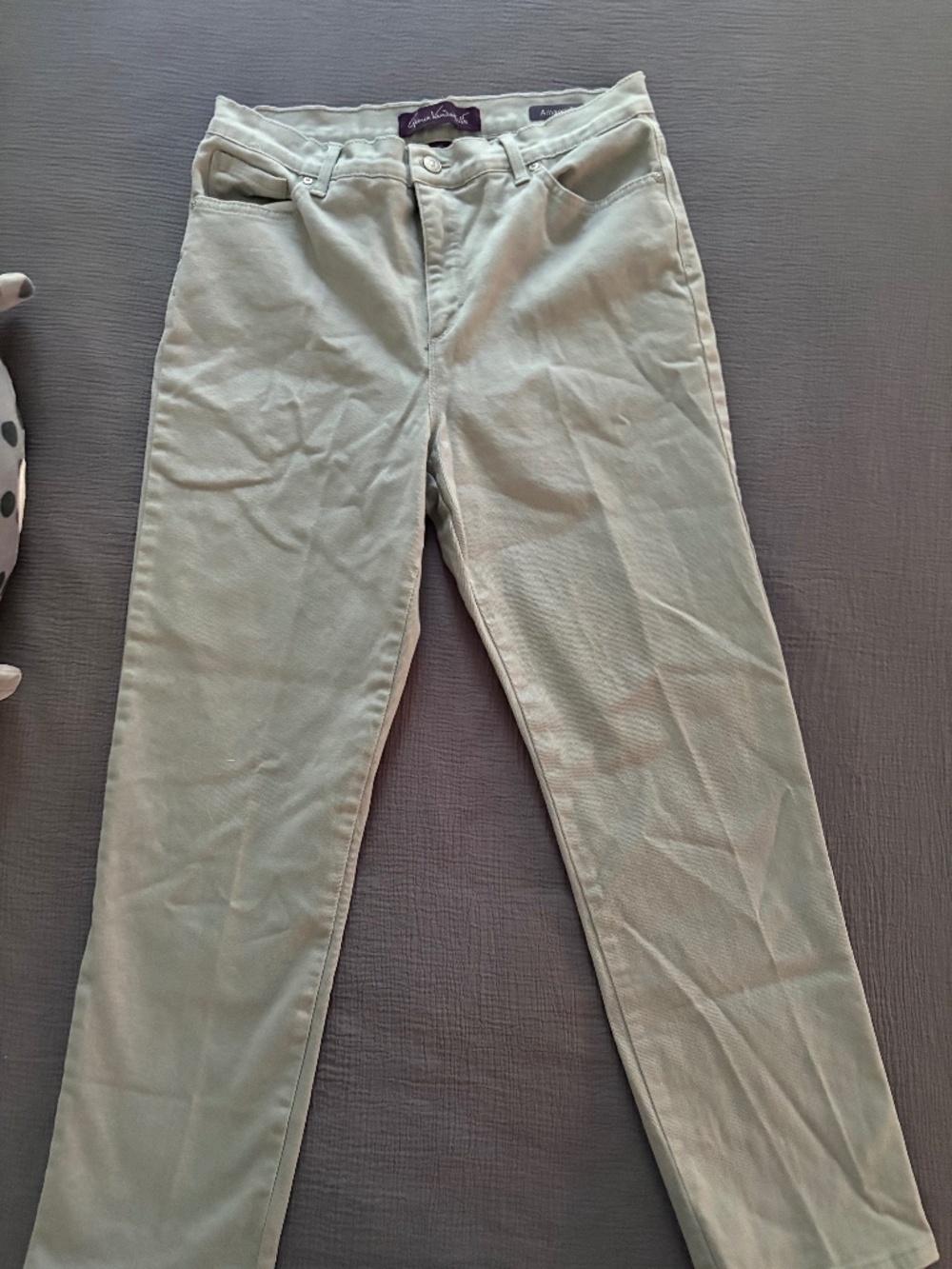 Gloria Vanderbilt Women's Grey Amanda Jeans 14P Brand New